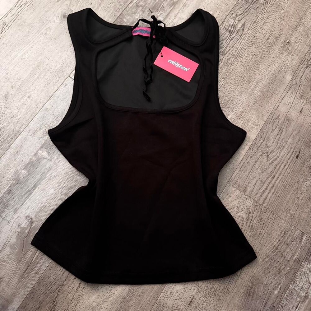 Edikted Women's Black Crop-top